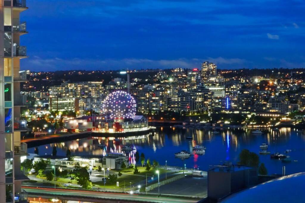 Water View Condo In Downtown Vancouver Exterior foto